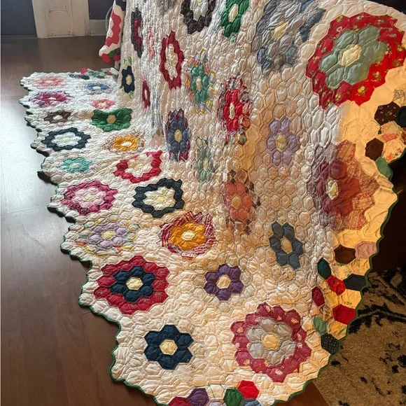 Floral Patchwork Quilt - Multicolor - Picture 3 of 14